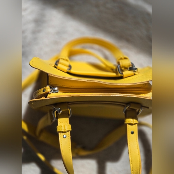 Mustard Yellow Reaction By Kenneth Cole Mini Satchel Crossbody bag - Picture 7 of 9